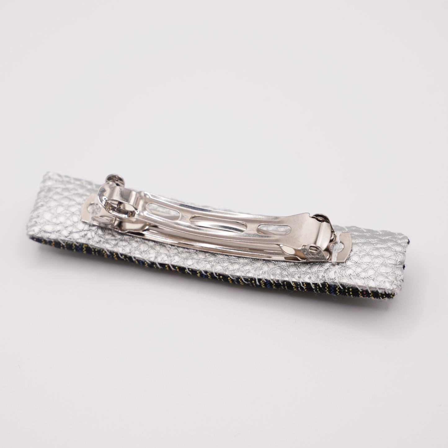 Barrette by Yuki Tsumugi(結城紬)